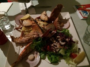Hauptspeise: Frische Fischplatte