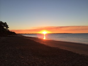 Sonnenuntergang in Hervey Bay am Strand